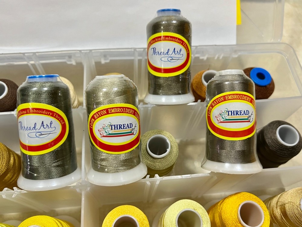 Rayon Machine Embroidery Art Thread 188 Spools w/Smart Cases & 15 Bobbins