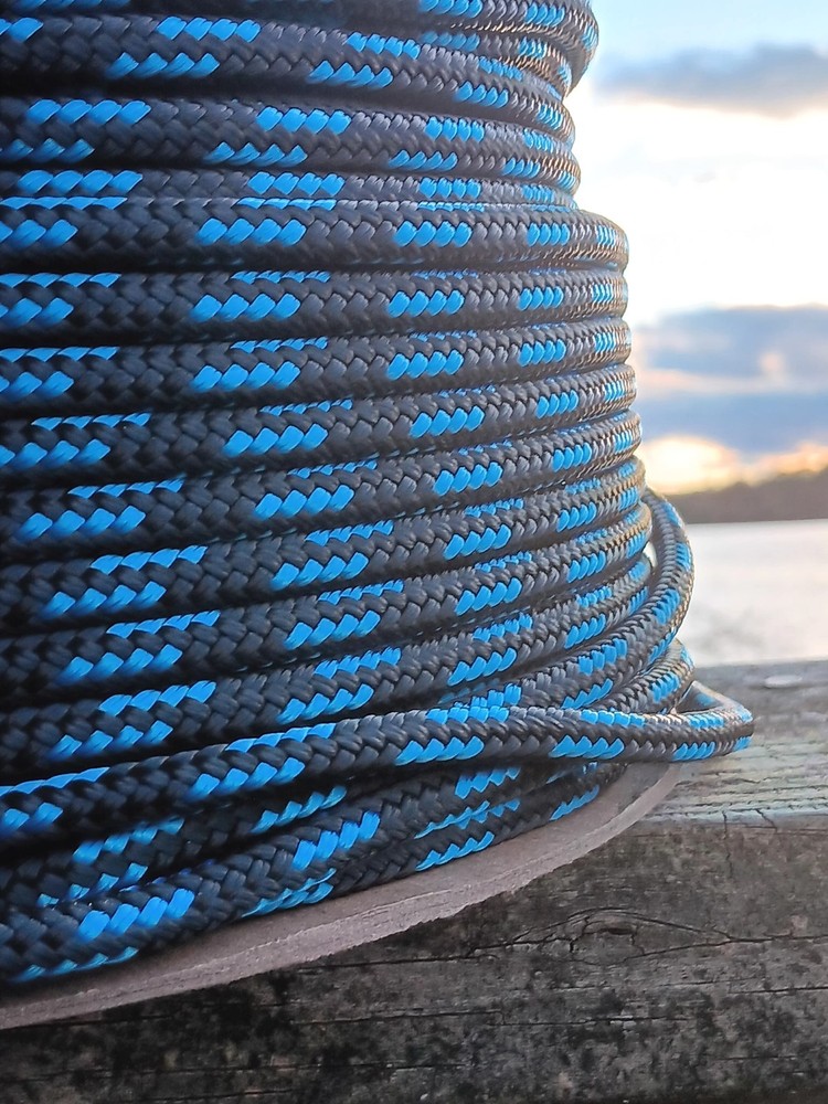 1/4 x 100 ft Premium Double Braid- Yacht braid Rope Hank. Black/Blue.
