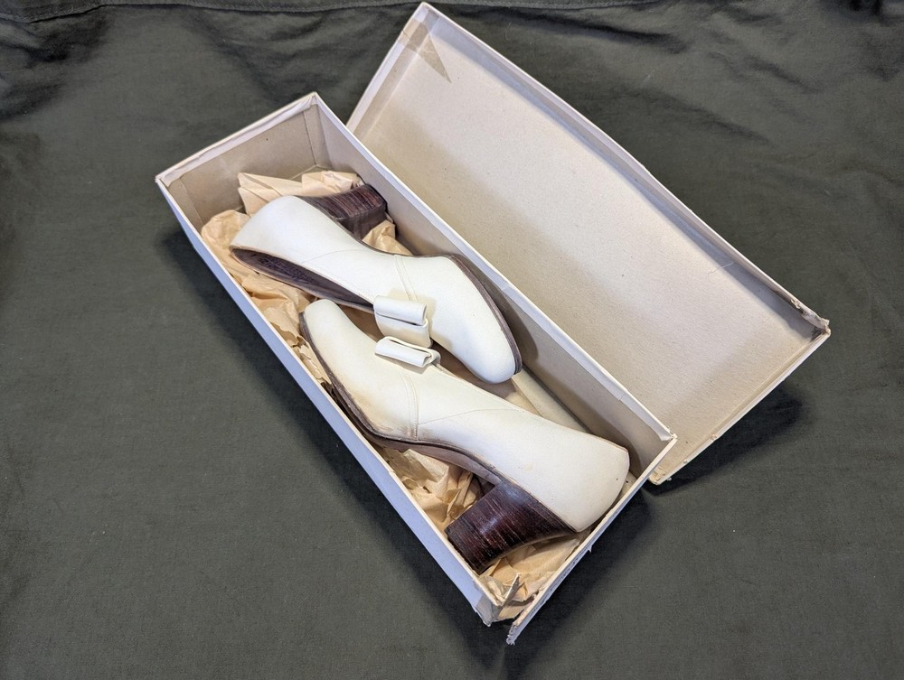 WWII Women's White US Marine Corps Bow Pump Shoes in Box Uniform USMC WAVES 7