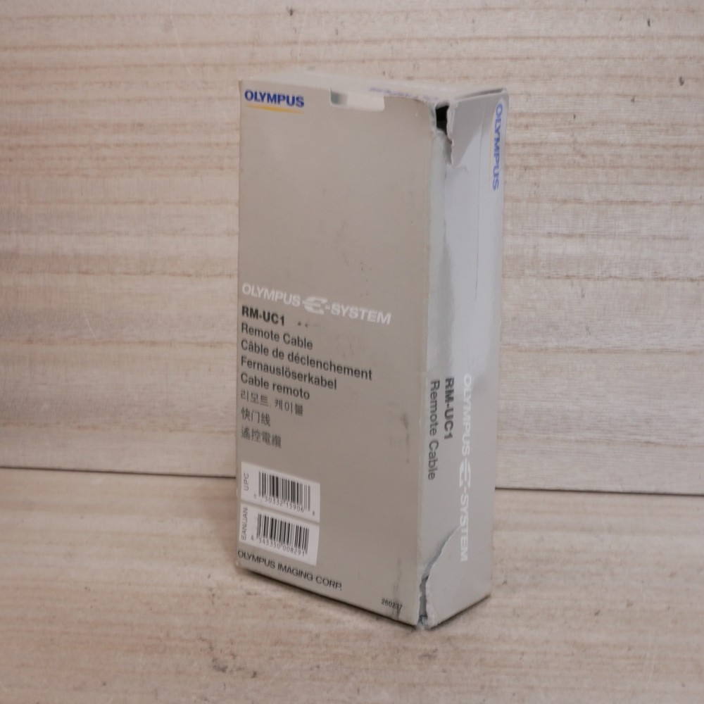 Olympus RM-UC1 Remote Camera Cable Used Good/Excellent Condition in Box