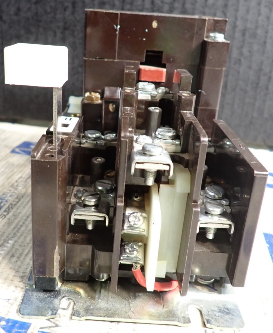 Cutler Hammer A10BN0 Size 0 Starter 5HP 460 3 Phase 18 Amp 120V Coil TESTED S942