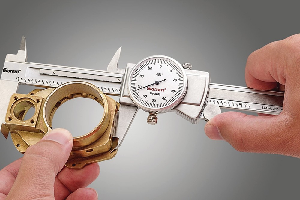 Starrett Dial Caliper with Adjustable Bezel and Fitted Case - 0-6", White