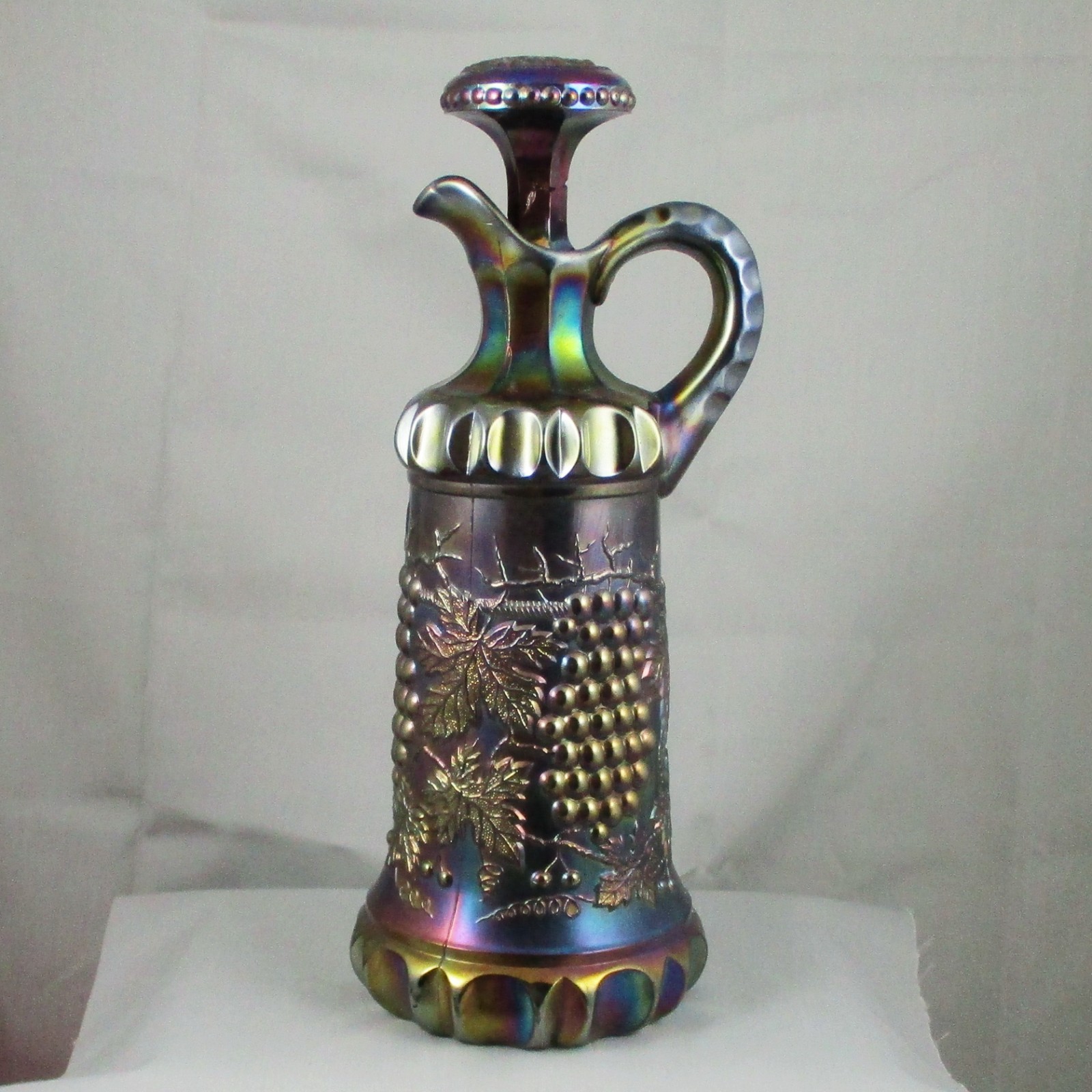 NORTHWOOD AMETHYST GRAPE & CABLE CARNIVAL GLASS DECANTER WITH STOPPER