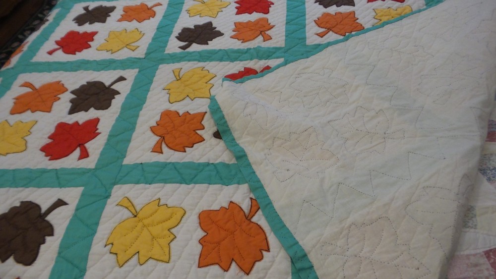 Fall Autumn QUILT Handmade Patchwork LEAFS 74 x 86" CLEAN BEAUTIFUL