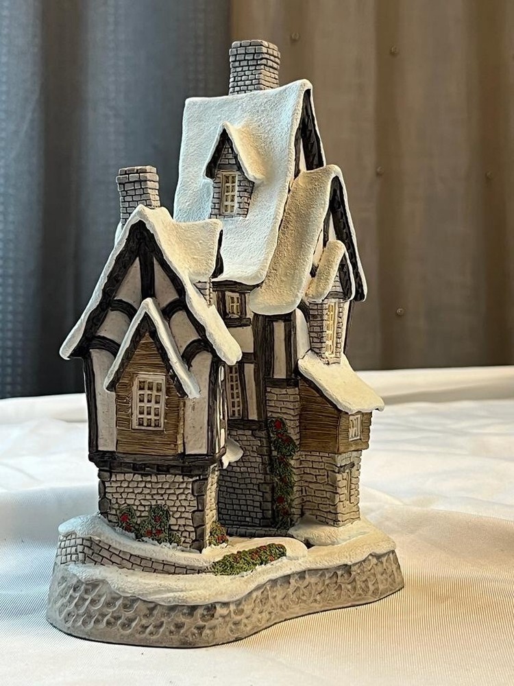 David Winter Cottages Fred’s Home 1991 Signed