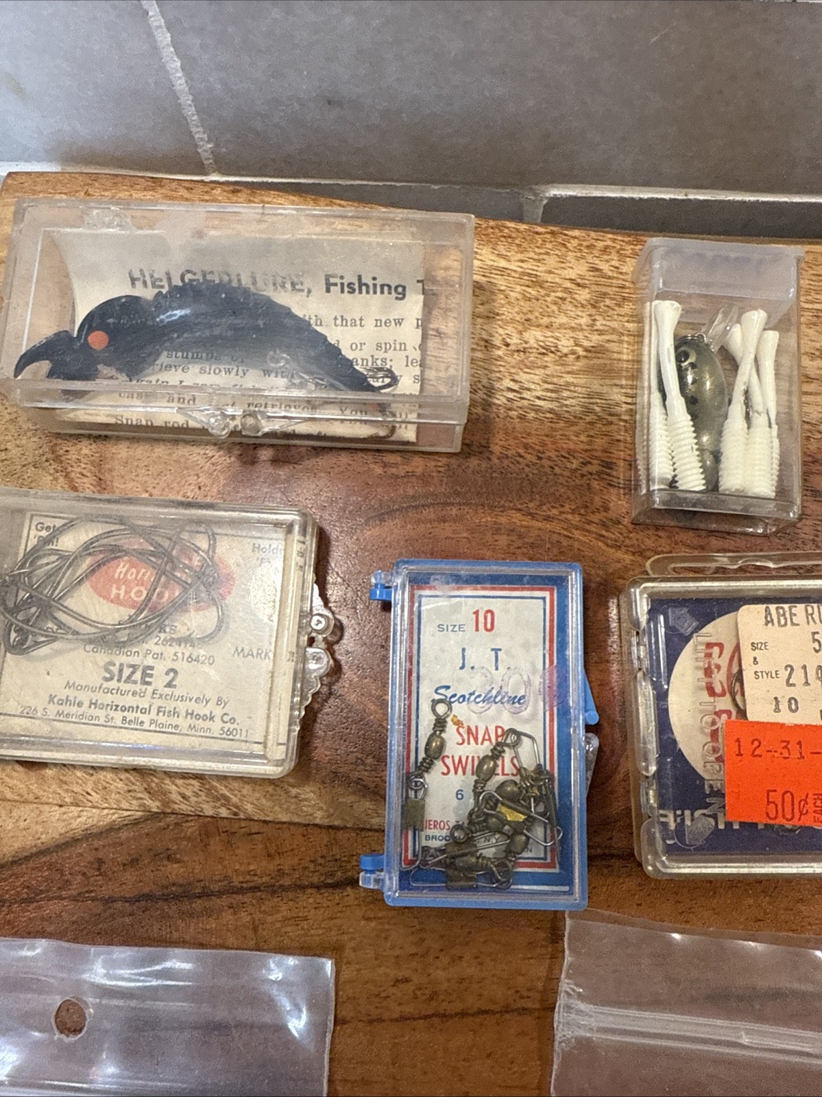 Lot Fishing Supplies Vintage Flies Lures Line Weights Scale Hooks