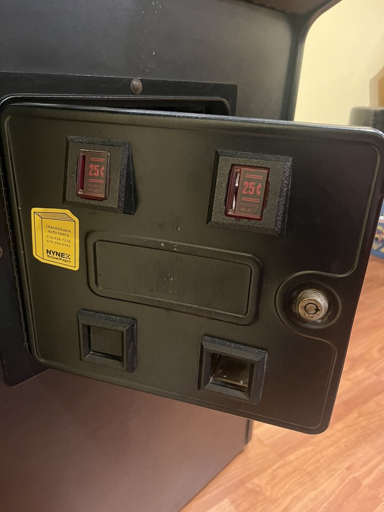 Vintage Atari Asteroids Deluxe Arcade Machine Rare