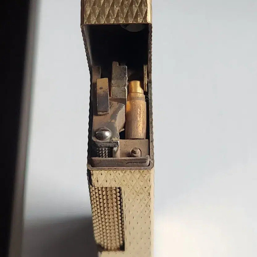 Dunhill Gold-Plated Lighter