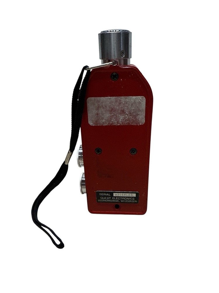 Quest Electronics Sound Level Meter Model 215 with Case foam Inside deterioratin