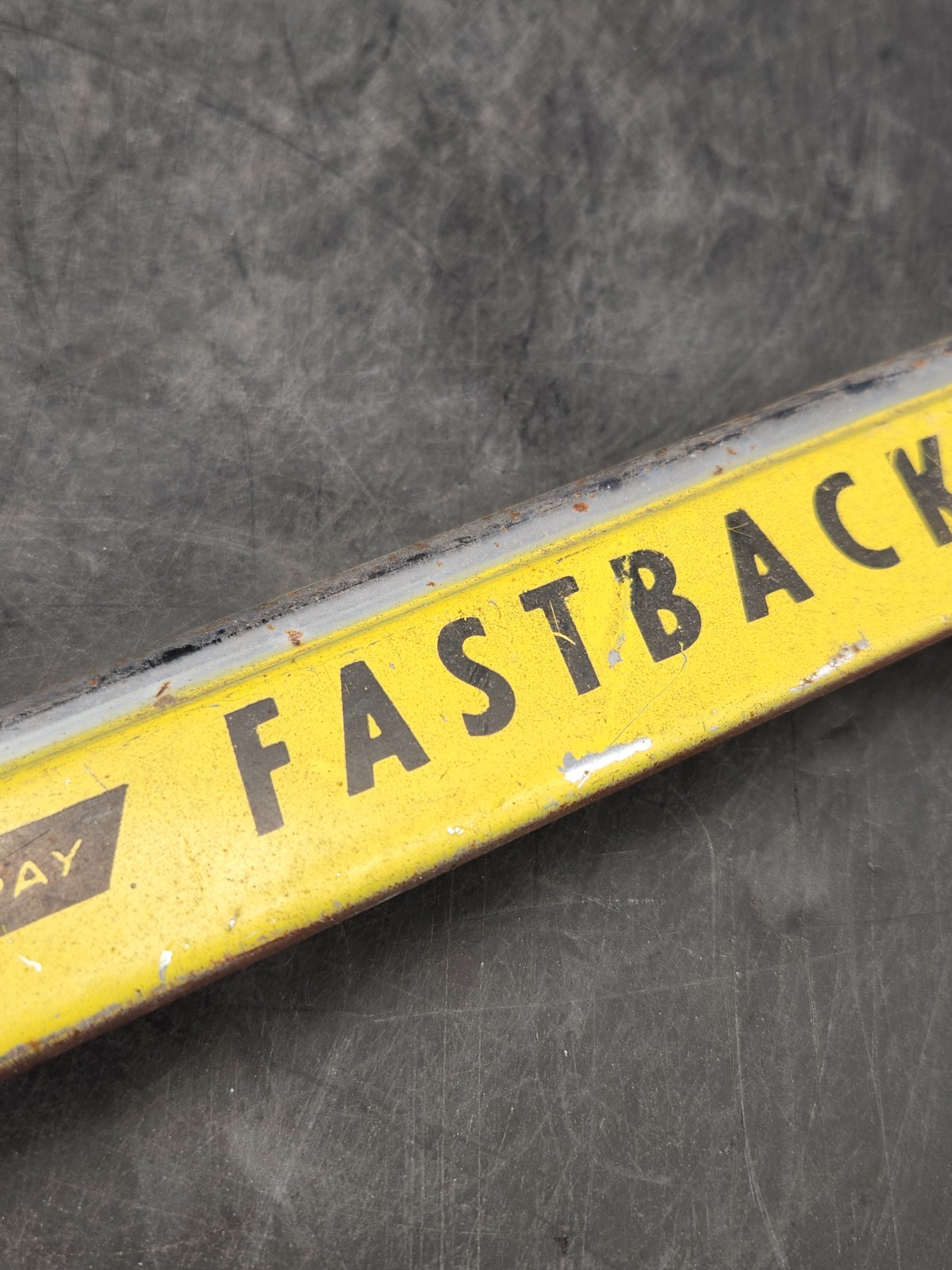 Schwinn Yellow Fastback Stingray Original Paint Chain Guard 5 speed Vintage