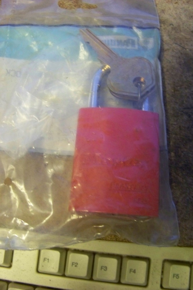 Panduit PSL-11RED high security padlock