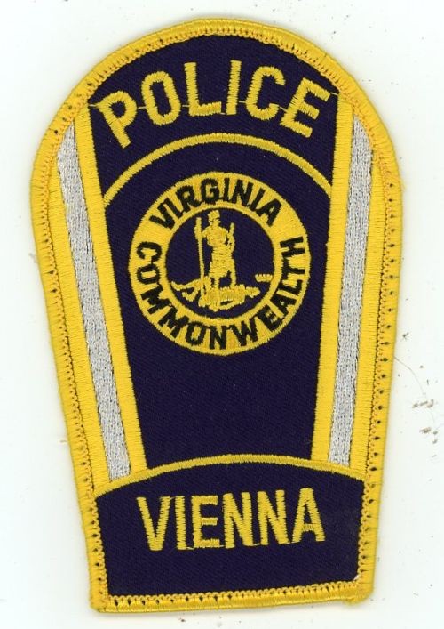 VIRGINIA VA VIENNA POLICE NICE SHOULDER PATCH SHERIFF