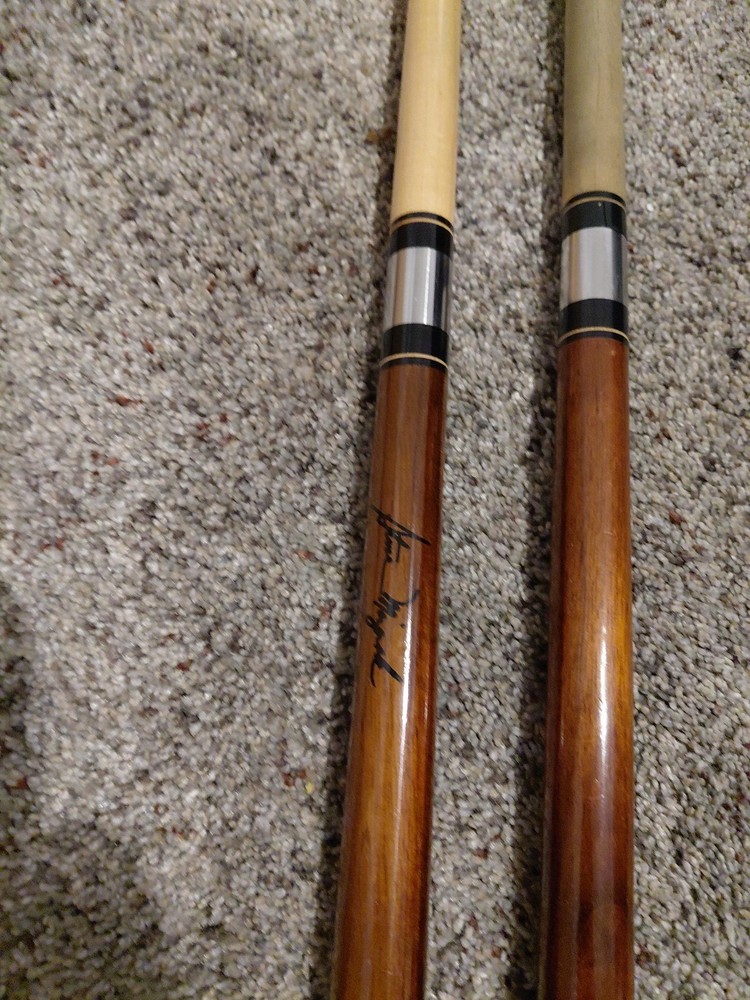 Vintage Steve Mizerak & Cobra Que Sticks With Bag!