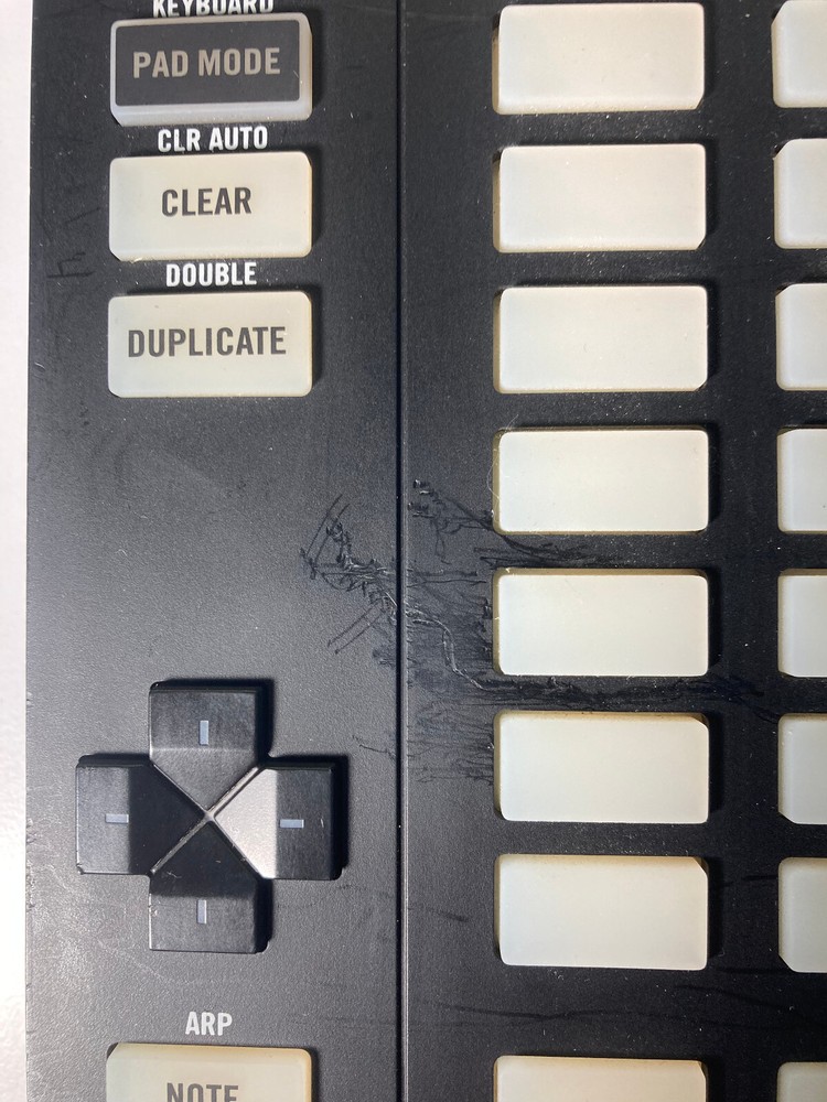 Native Instruments MASCHINE JAM Production & Performance MIDI Controller Used