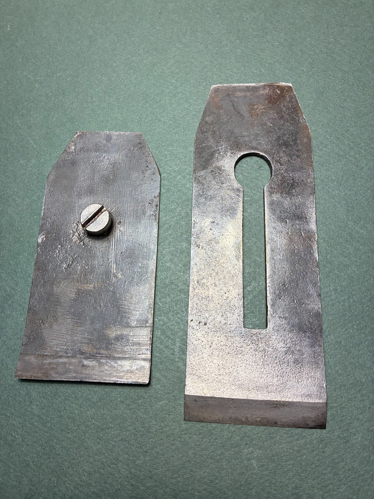 SAMUEL NEWBOULD PLANE IRON AND CHIP BREAKER