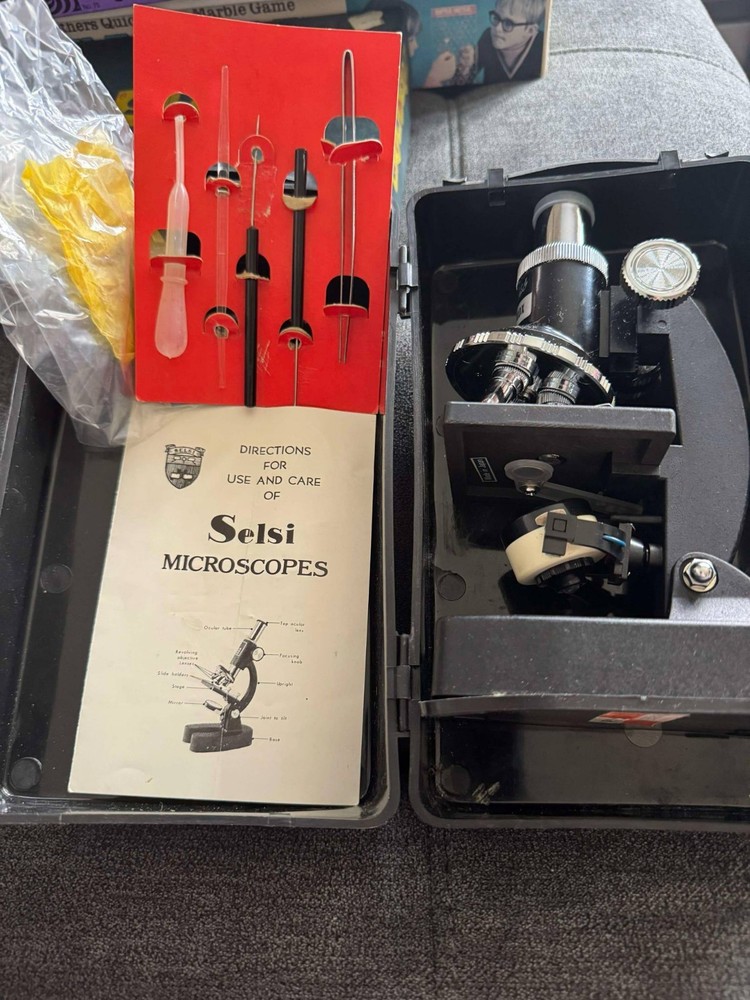 Vintage Selsi Microscope 150x–600x – Excellent Condition