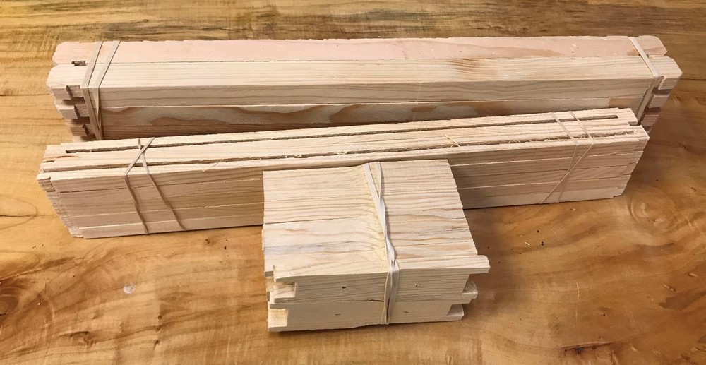 Unassembled MEDIUM Frames - Slotted Bottom Bars NO FOUNDATION 10 Pack