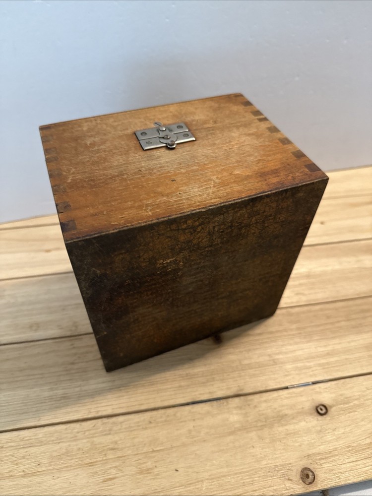 Vintage E. Leitz Wetzlar goniometer head For tool makers microscope 373757 Case