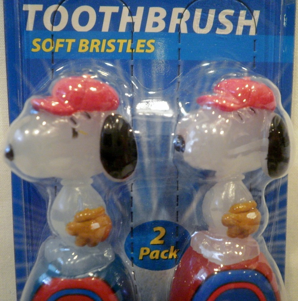 CVS Pharmacy Peanuts Snoopy 2 Flashing Light-Up Timer Toothbrush Soft Bristles