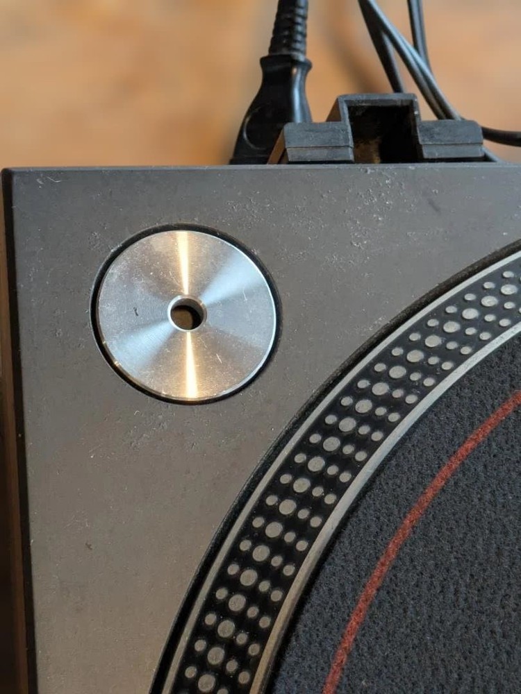 Technics SL-1200 MK3 Turntable Record Player Tested