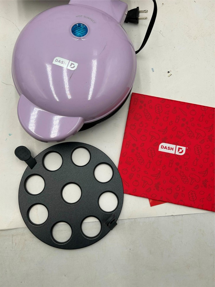 DASH--EXPRESS MINI CUPCAKE MAKER--DCM009GBLA04--NEVER USED