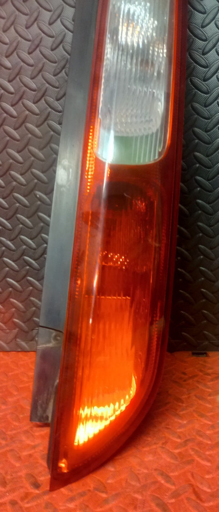 2004-2011 FORD FOCUS HATCHBACK MK2 DRIVER SIDE REAR LIGHT 4M51-13404