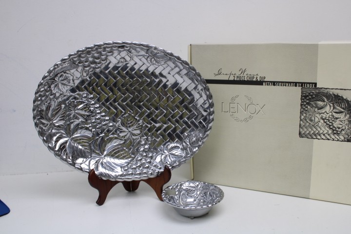 Lenox Grape Weave 2-Pc Chip & Dip Metal Serveware Original Box