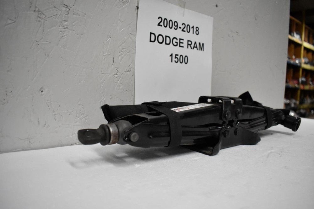 2009-2018 DODGE RAM 1500 OEM SCISSORS JACK & TOOLS COMPLETE ASSEMBLY EMERGENCY