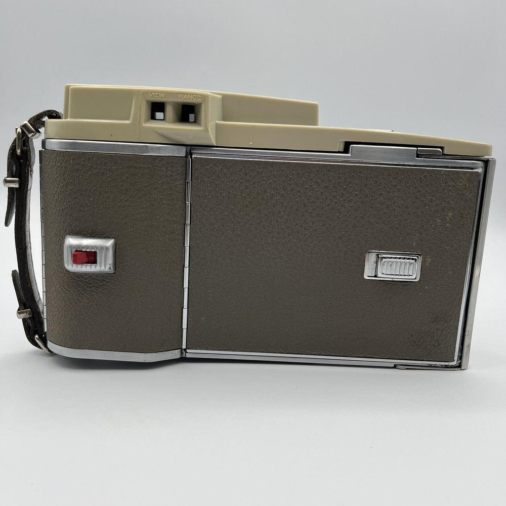 1950's Polaroid Land Camera Model 800 - Untested - NEEDS HINGE REPAIRS