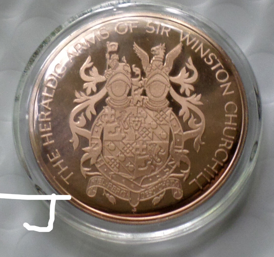 Sir Winston Churchill Heraldic Arms Vintage Bronze Proof Coin Medal