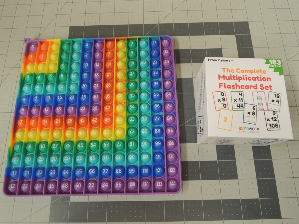 0-12 Learnworx Multiplication Flashcards Set & 1-12 Multicolor Pop Fidget Chart