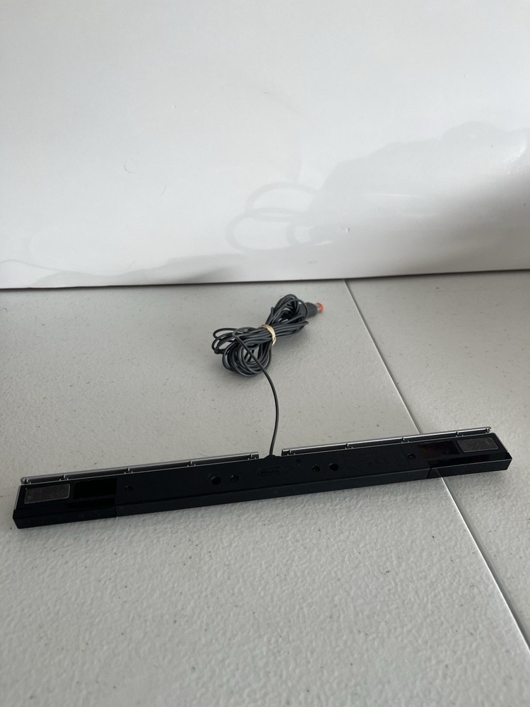 Nintendo RVL014 Original Wii Sensor Bar - Silver - Tested Working