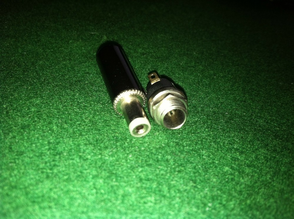 Switchcraft S-760 Power Plug & 722-A Chassis Mount Jack