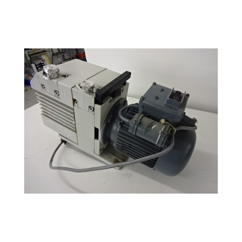 ROTARY VANE VACUUM PUMP