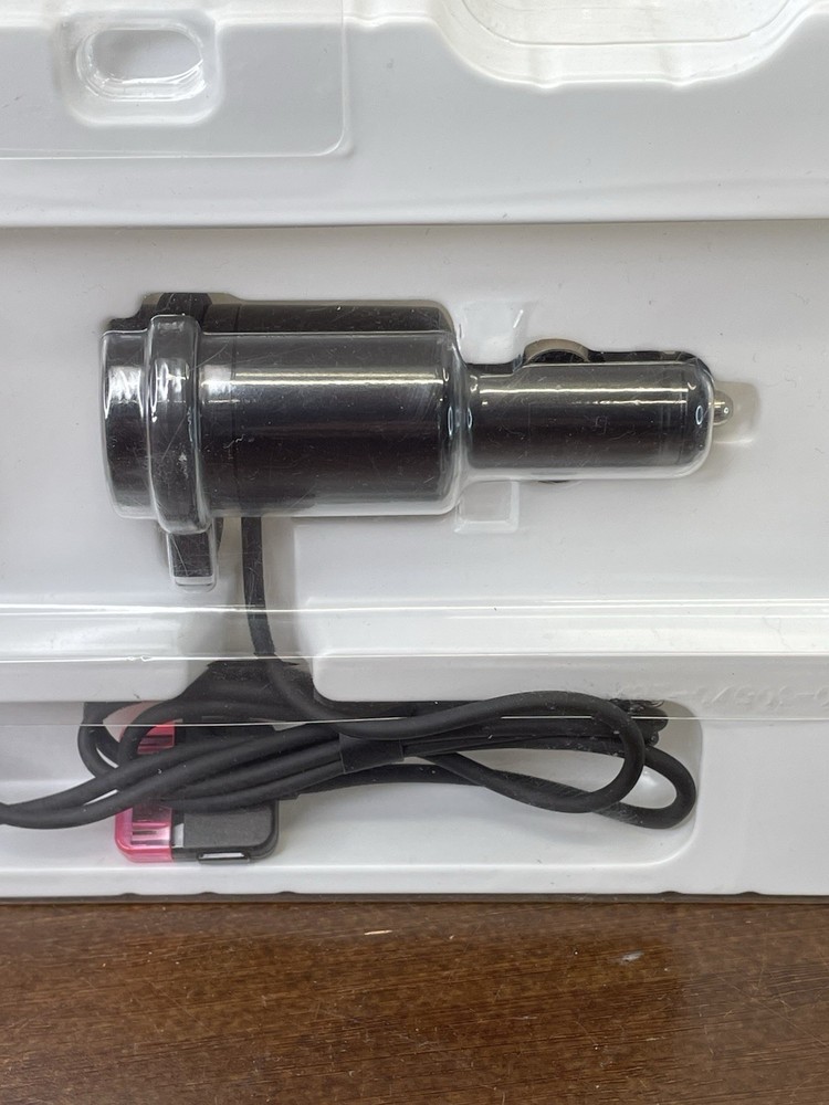 Microsoft Zune Car Pack - Charger FM Transmitter - New Open Box Read Description