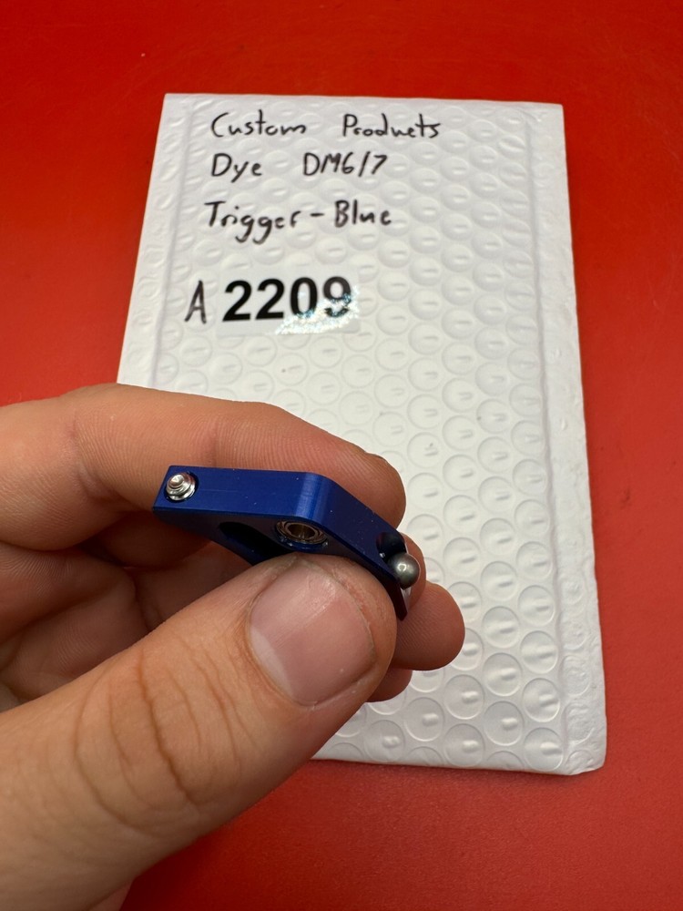 Custom Products Dye DM6/7 Trigger-Blue