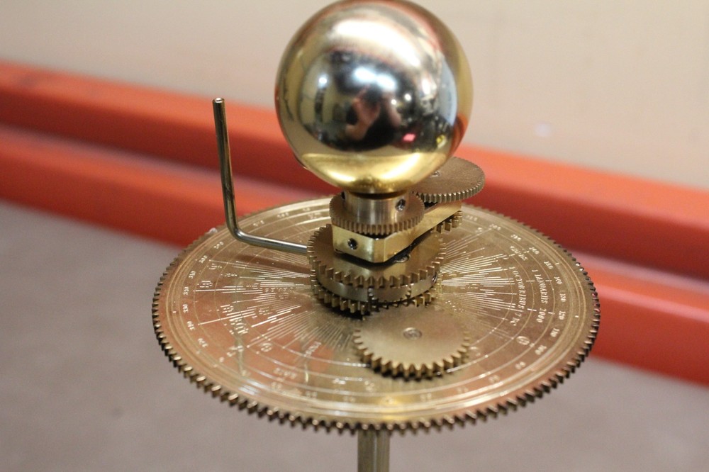 Build A Precision Mechanical Solar System by Eaglemoss constructed 1-14 READ