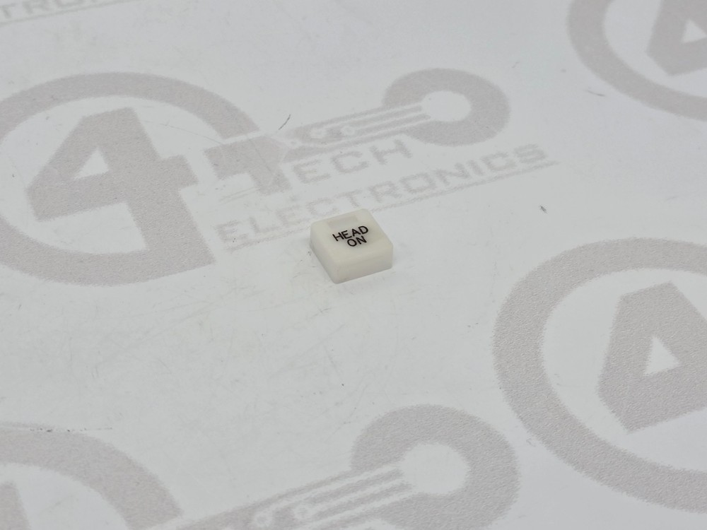 Universal Instruments Button "HEAD ON" 23722106