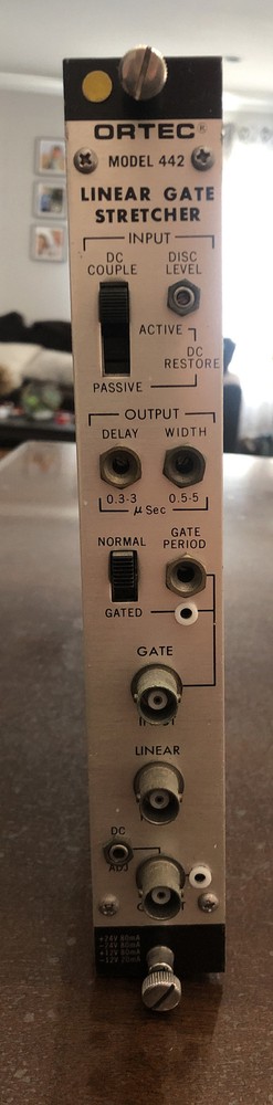 ORTEC 442 LINEAR GATE SRETCHER