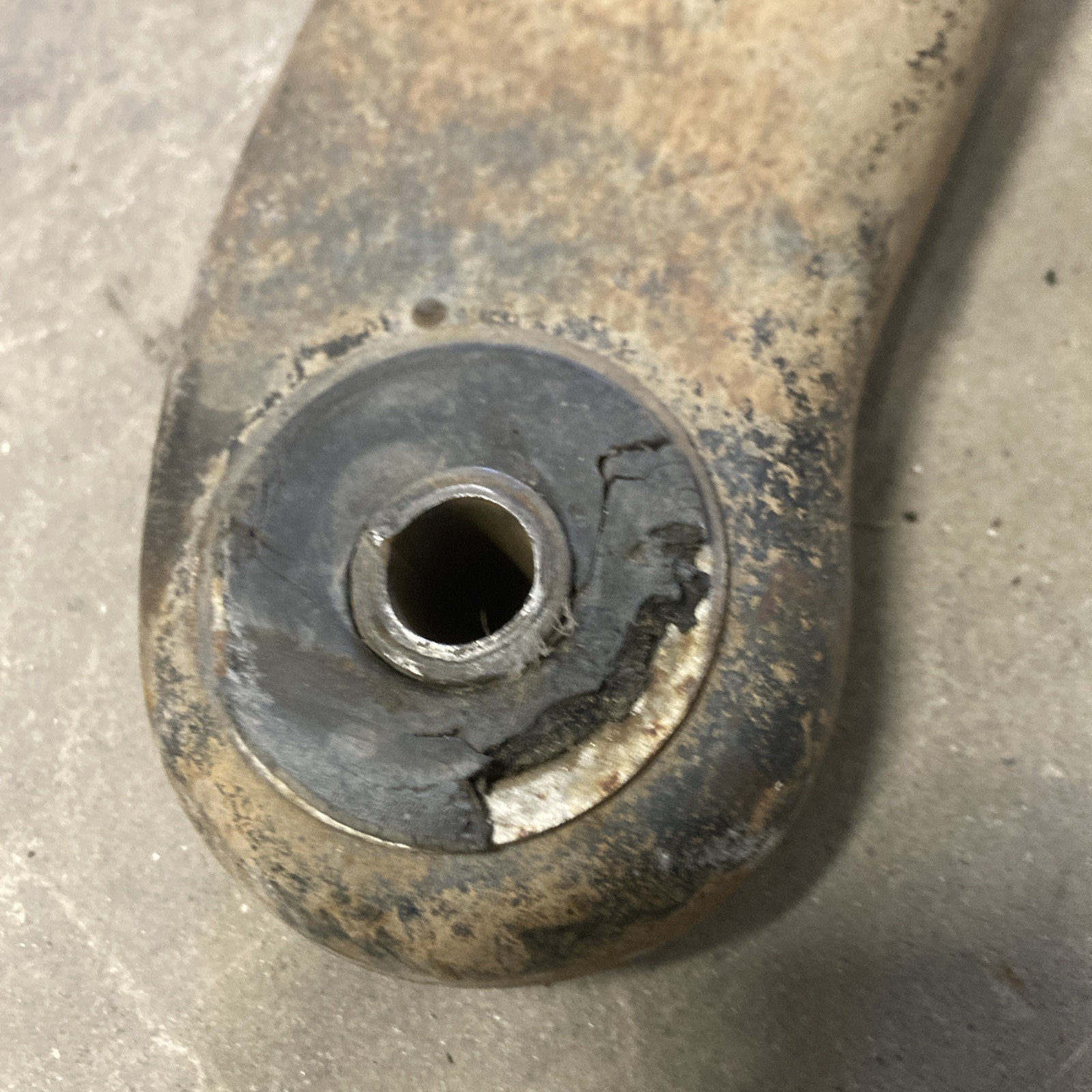 1980-1996 FORD F150 Bronco Dana 44 TTB 4x4 FRONT RIGHT AXLE BEAM HOUSING USED