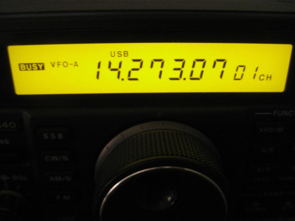 Yaesu FT-840 Front Panel COMPLETE and in Good shape and working as it should