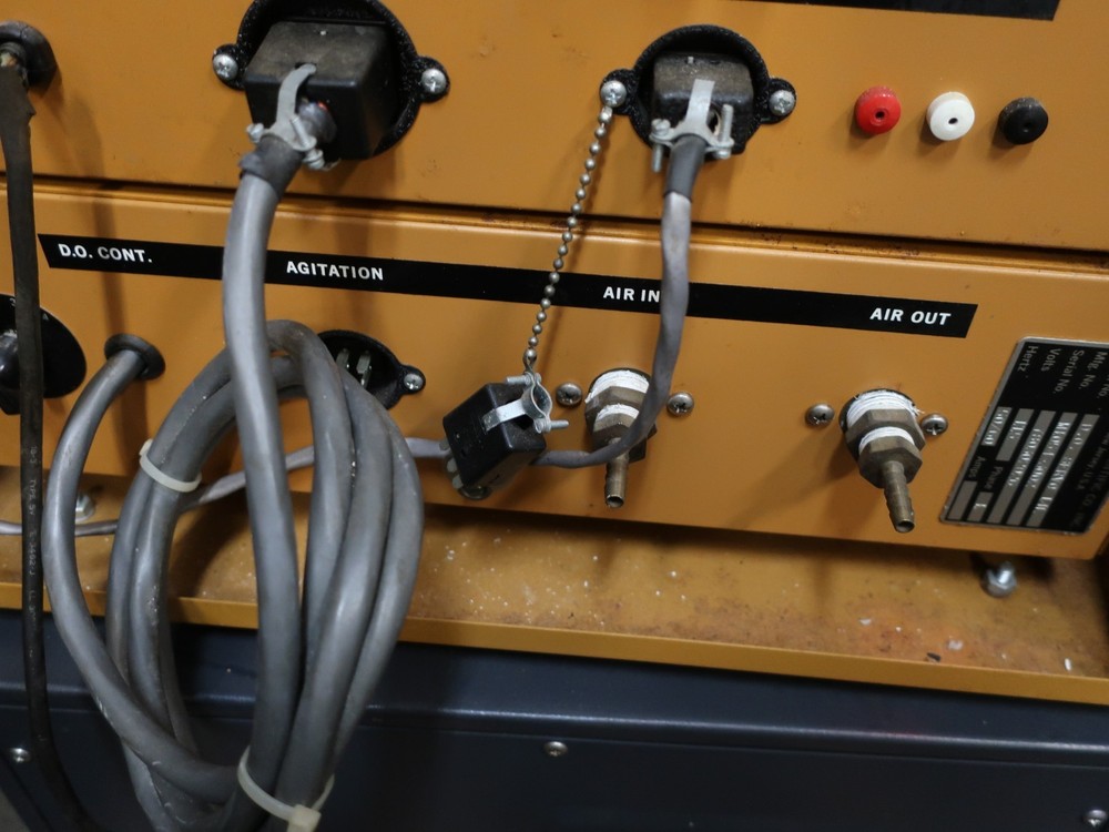 New Brunswick DO & Turbidity Controller A300 3103XL Sensor Used as is used