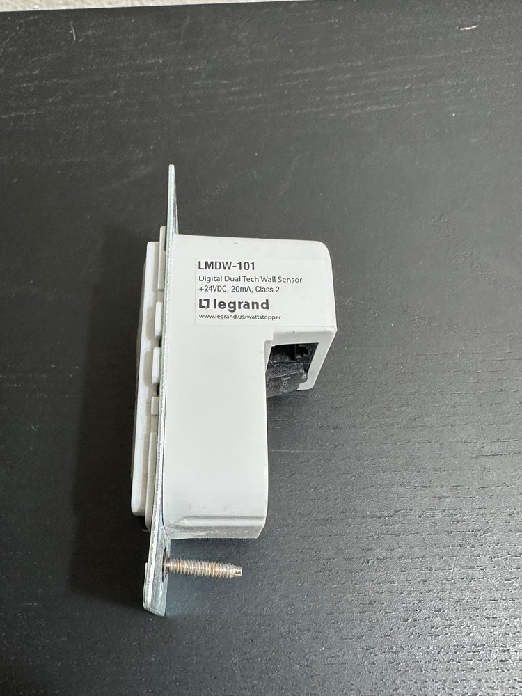 Wattstopper LMDW-101-W-U Dual-Tech Digital Occupancy Wall Switch White