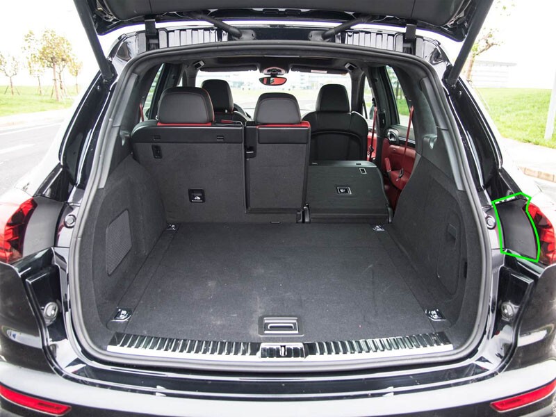Right Side Rear Outer Tail Light Trim Cover Panel For Porsche Cayenne 2015-2017