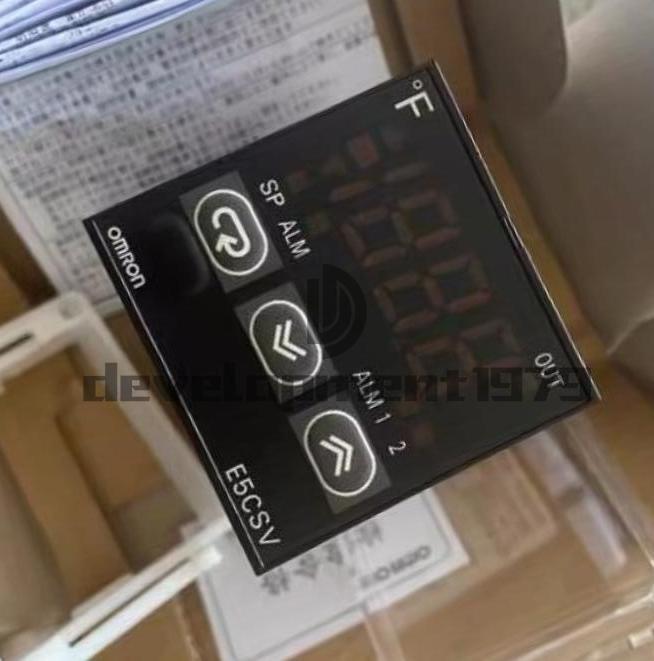One Omron E5CSV-Q1G-F Temperature controller new