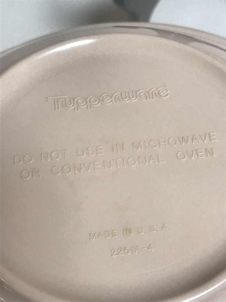 Tupperware Melmac Pink Soup/Cereal Bowls