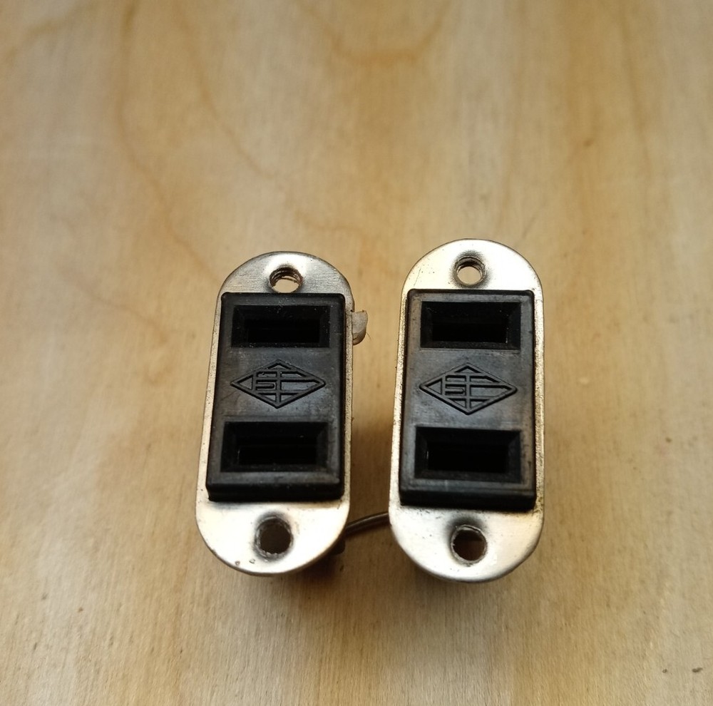 OLSON AM -280 STEREO AMPLIFIER - SWITCH OUTLET - PAIR