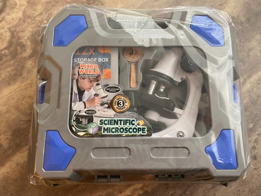 Micro World Children's Scientific Microscope Kit - Ages 6 -12 - NEW