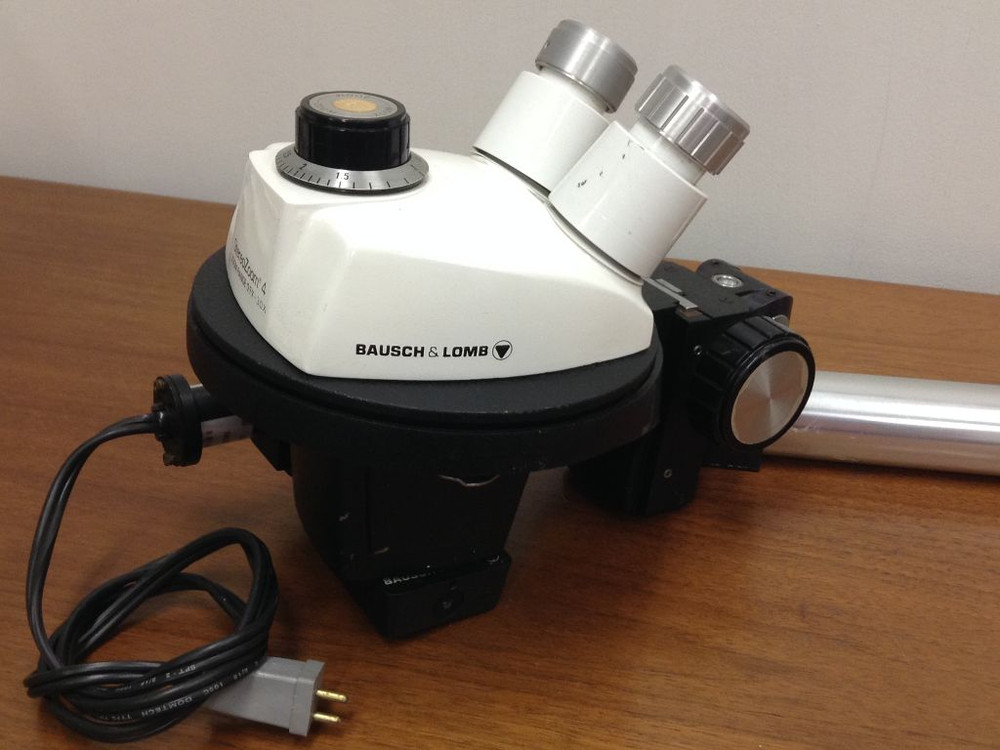 BAUSCH & LOMB - StereoZoom 4, Microscope - Zoom Range 0.7X - 3.0X