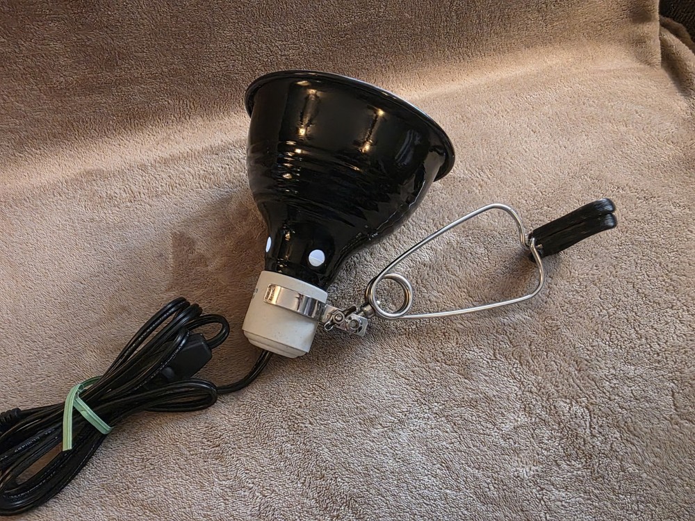 Fluker's Ceramic Repta-Clamp Lamp With Switch 5.5” 75 Watt Max
